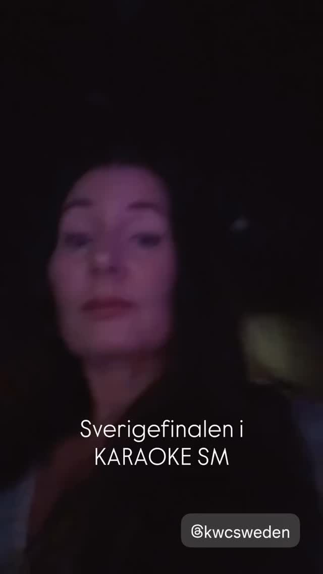 Karaoke moment