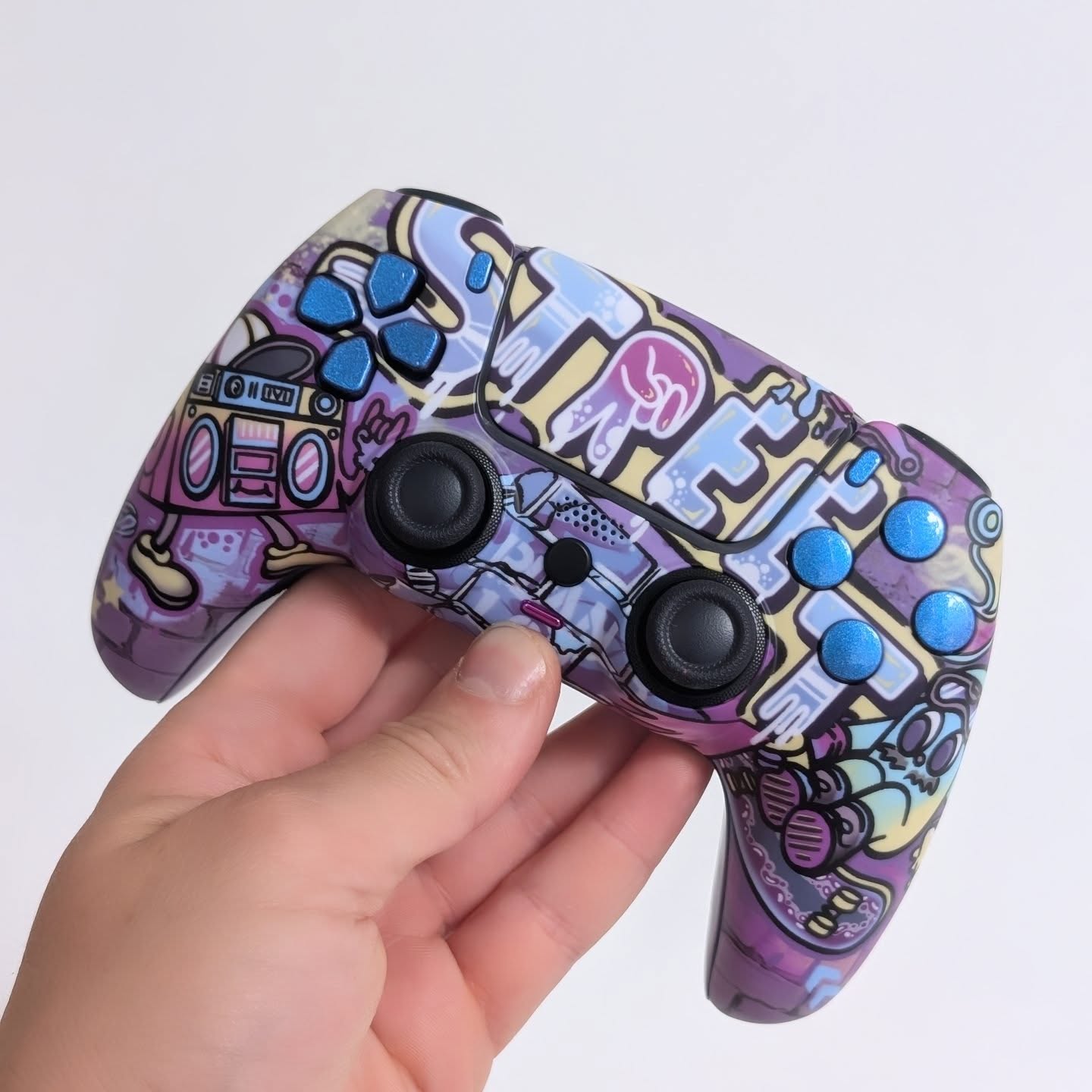 Street art ps5 controller