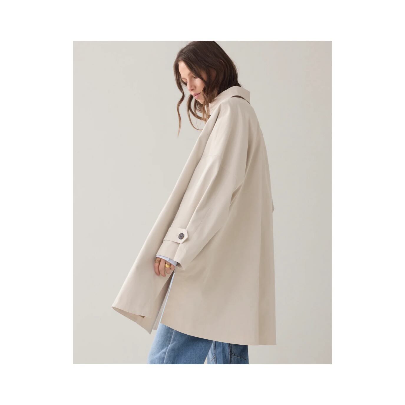 Big coat energy. Our Oversized Coat is here and she’s not taking up less space.
#summum #weardrobeboutique #killarney #tralee