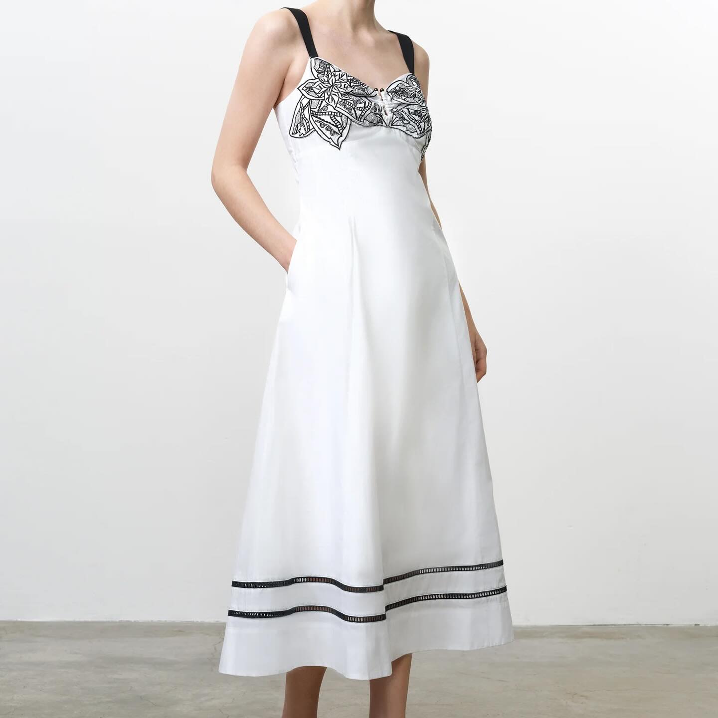 New in!
French Connection
Fresh styles just landed.
Open from 10-6 ✨
#weardrobeboutique #tralee #killarney #ireland #fashiongram